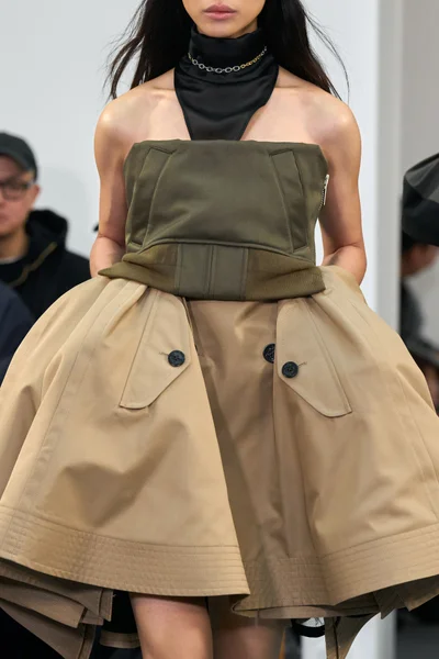 Look 49